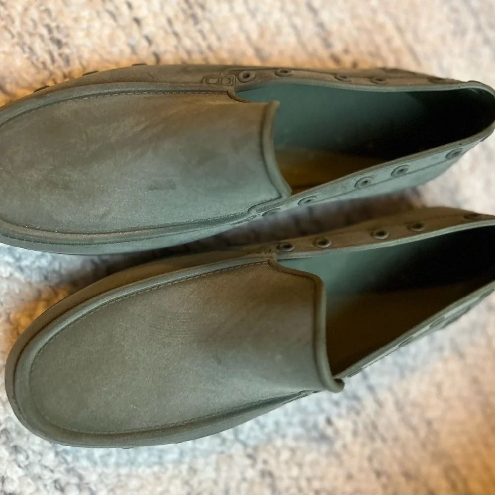 NWOT Cacatoes Men’s Waterproof Rubber Loafers